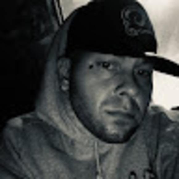 Meet your Posher, Chris - Picture 1 of 1